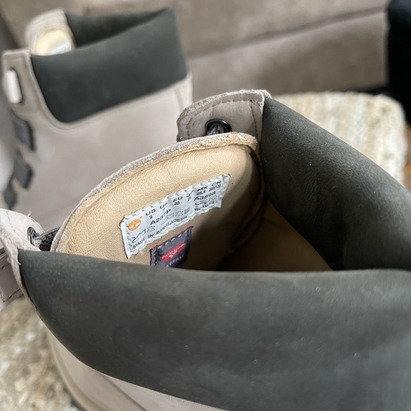 Grey Timberlands - Picture 6 of 6